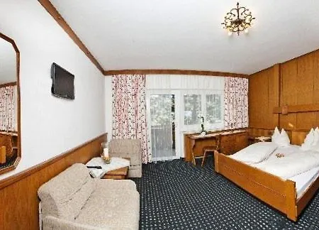Bed & Breakfast Cafe-pension Margret Zirl