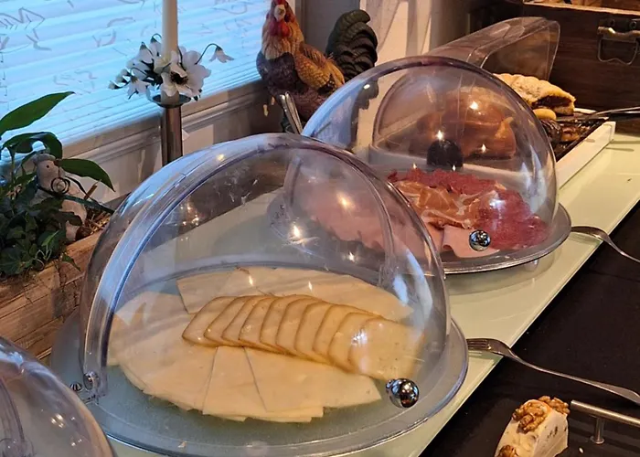 Cafe-pension Margret فندق مبيت وإفطار 3*