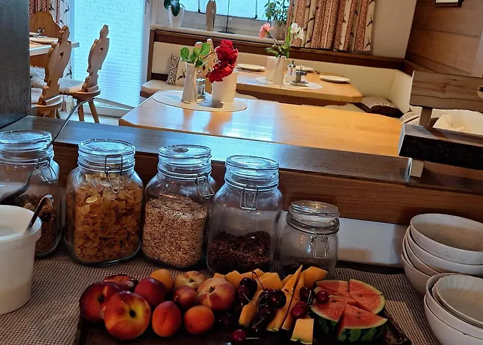 فندق مبيت وإفطار Cafe-pension Margret 3*