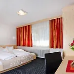 Bed & Breakfast Cafe-pension Margret