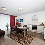 Bed & Breakfast Cafe-pension Margret 3*
